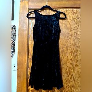 H&M/Divided Black Velvet Dress with V Open Back/ Size2 Like New Condition